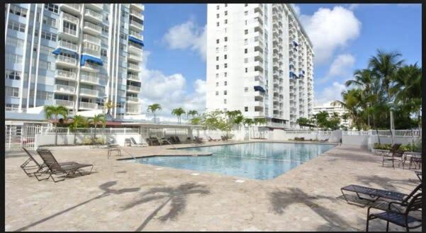 2Br Gem Ocean Front Building Isla Verde Beach San Juan Dış mekan fotoğraf